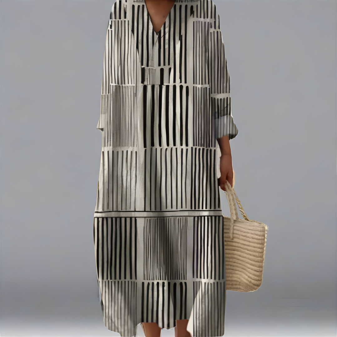 Arvia – Tunika Kleid mit linearer Eleganz