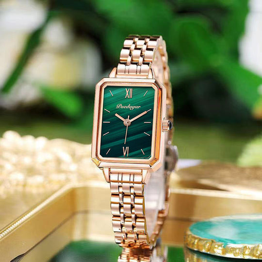 Slim Fit Luxurious Wristwatch