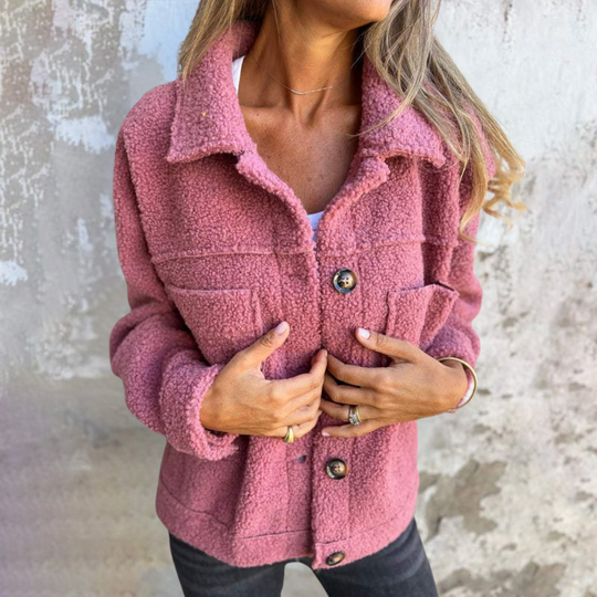 Lilo – Gemütliche Sherpa Knopf-Jacke für Frauen