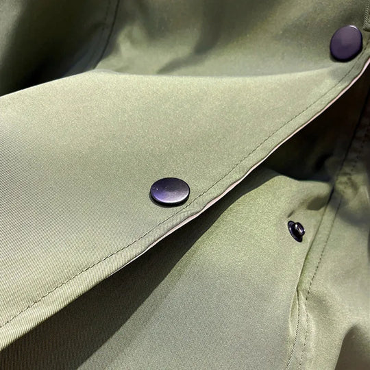 Lieselotte – Zweifarbige Kapuzen-A-Linien-Jacke für Frauen