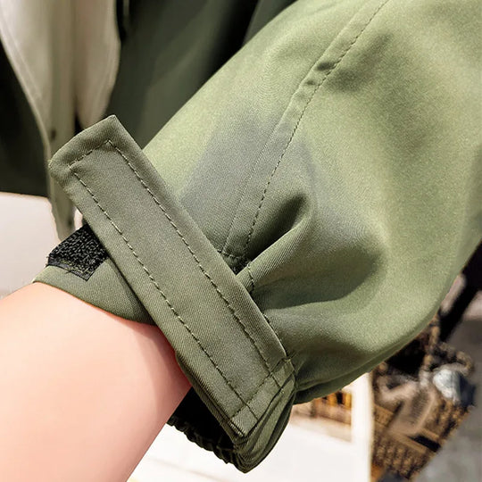 Lieselotte – Zweifarbige Kapuzen-A-Linien-Jacke für Frauen