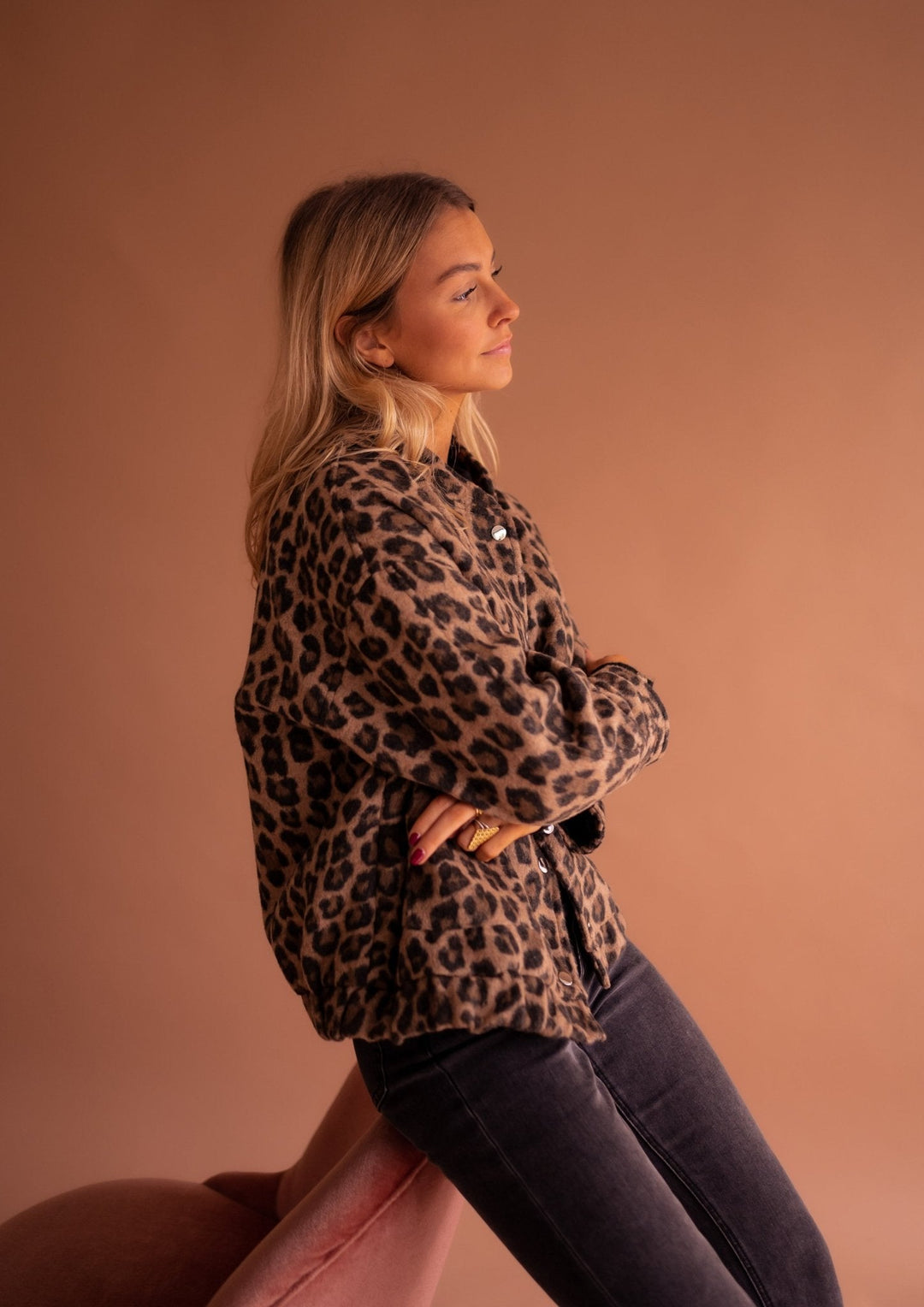 Kaila – Leopardenmuster Kunstpelzjacke für Damen